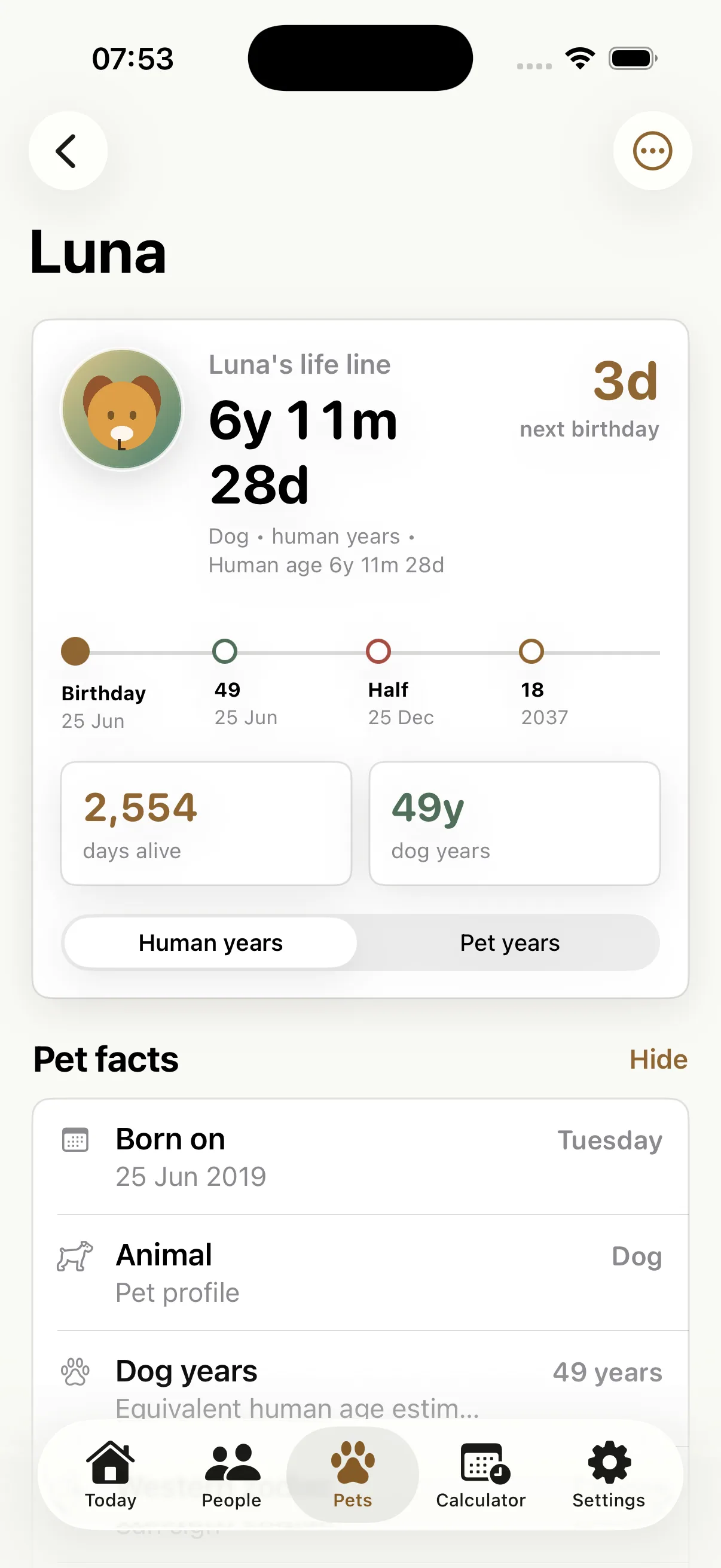 LifeDates pet profile showing Luna's human age, dog years and days alive